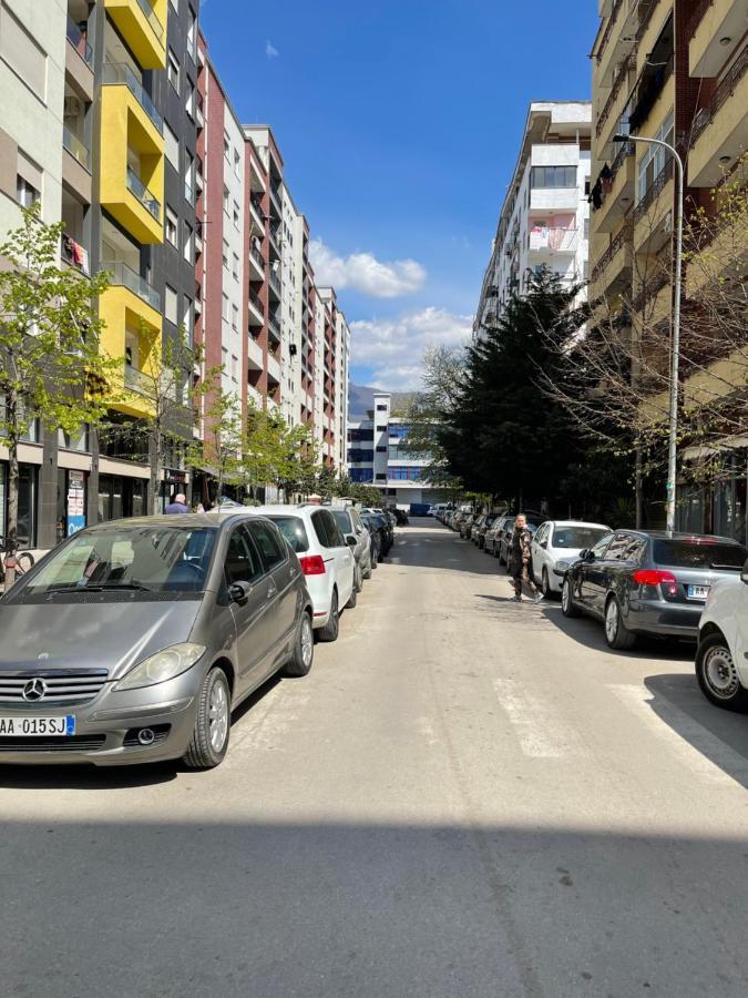 Lovely Apartment Tirana Exterior foto