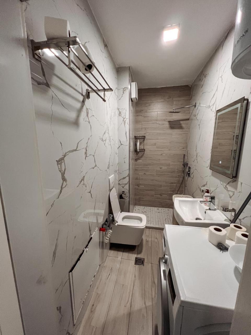 Lovely Apartment Tirana Exterior foto